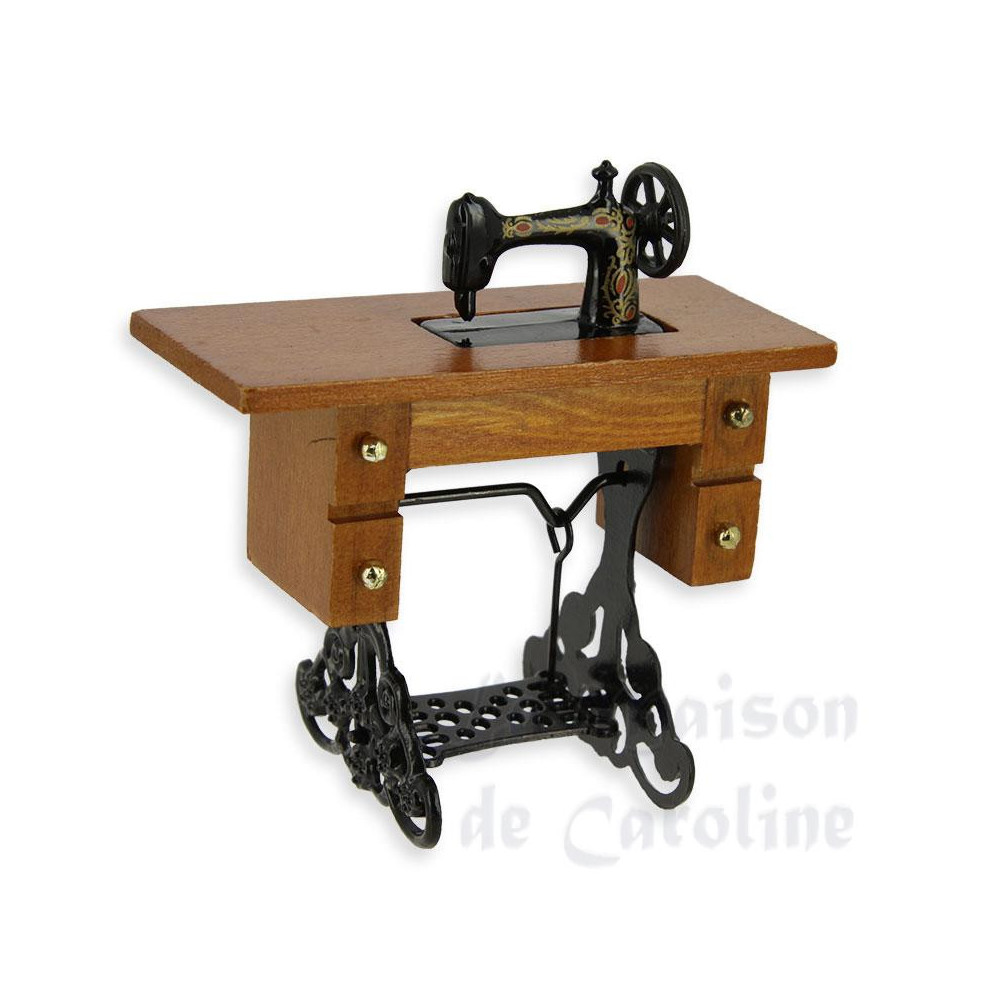 Sewing machine on table with woden plate
