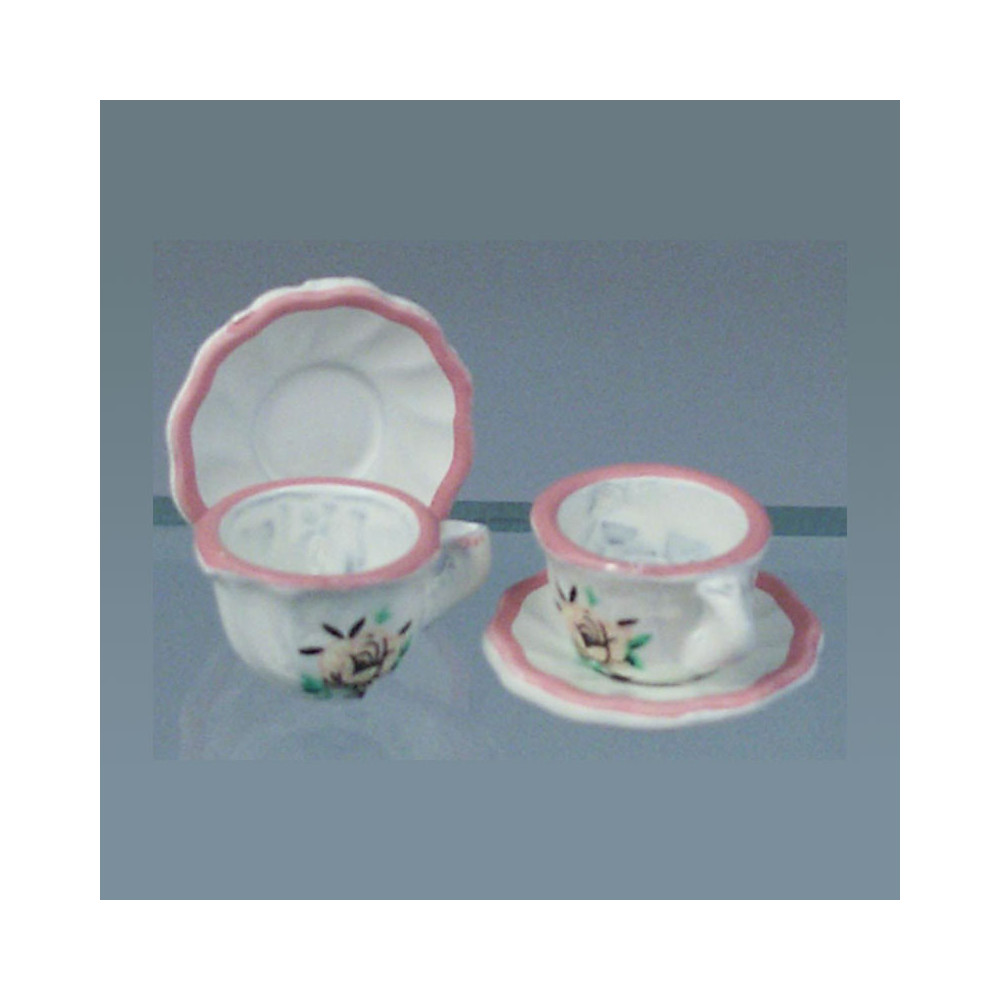 2 cups and 2 saucers rose design