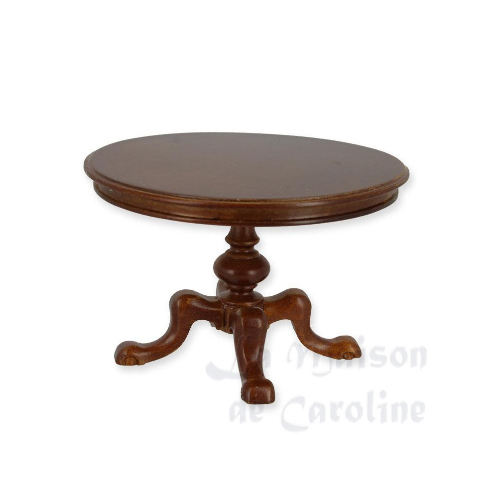 Round table walnut