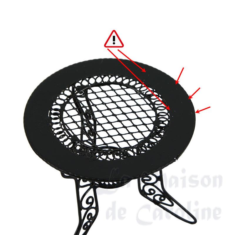 garden table and chair set 5pc, black - badly painted miniature 1:12 Bilder 1