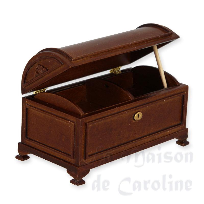 wooden chest walnut  Trianon collectible furniture 1:12 photo 3