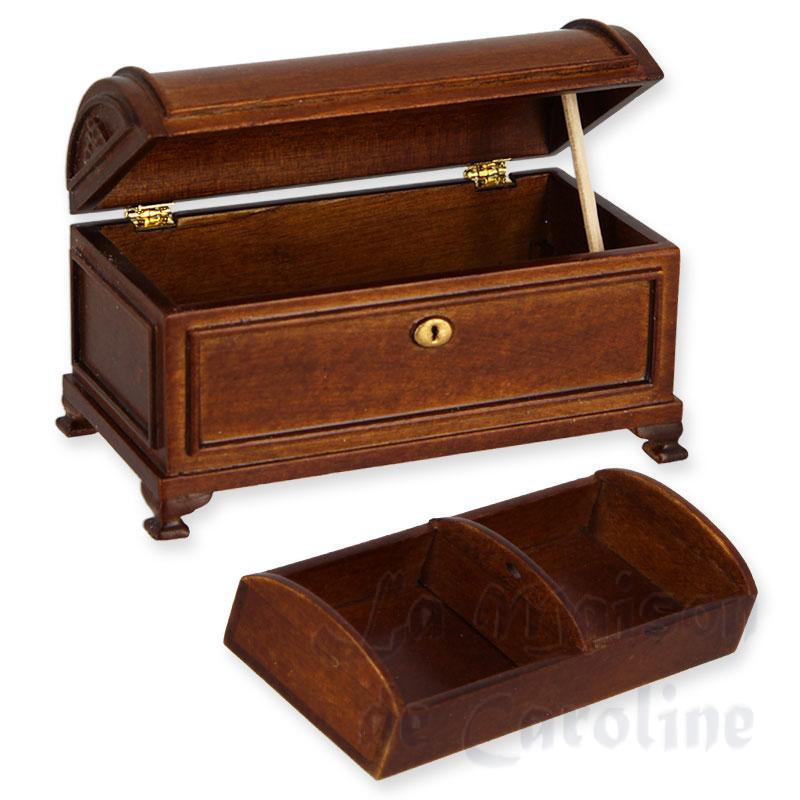 wooden chest walnut  Trianon collectible furniture 1:12 photo 4