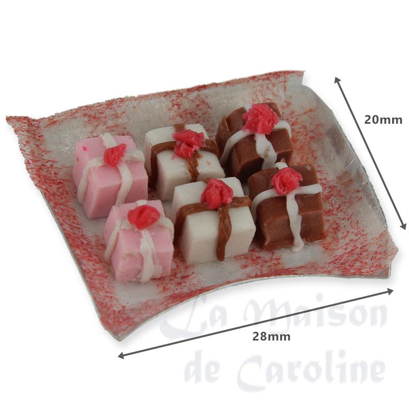 platter of packets chocolates, strawberries miniature 1:12 Bilder 1