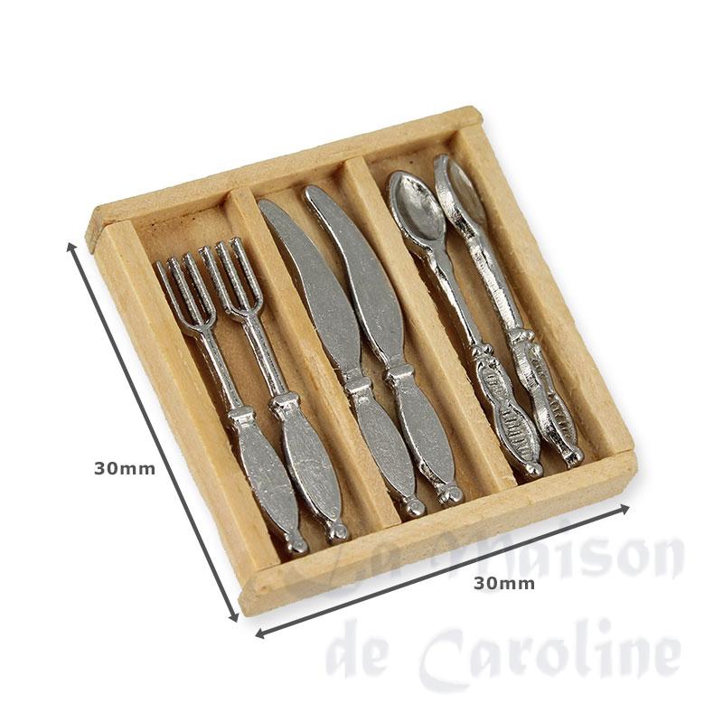 box w/silverware miniature 1:12 Bilder 1