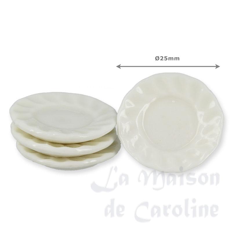4 white plates miniature 1:12 Bilder 1