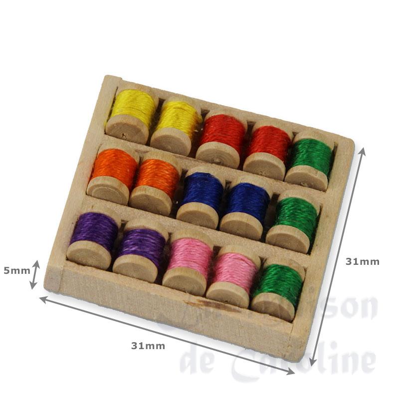 15 spools of thread in box miniature 1:12 Bilder 1