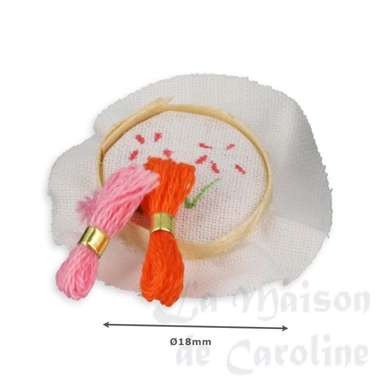embroidery work with two skeins miniature 1:12 Bilder 1