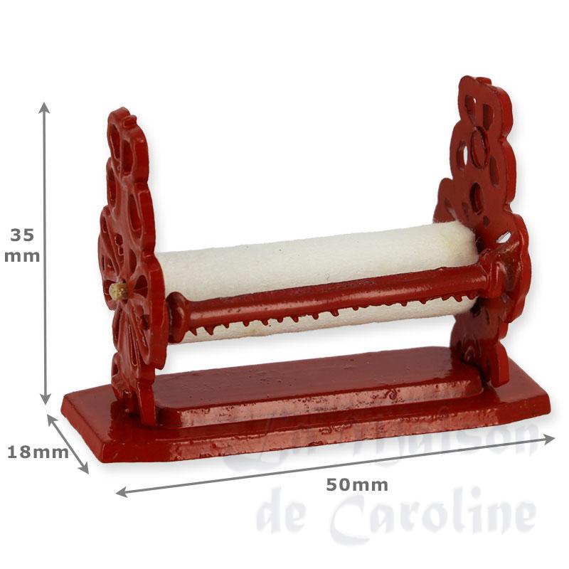 paper dispenser red miniature 1:12 Bilder 1