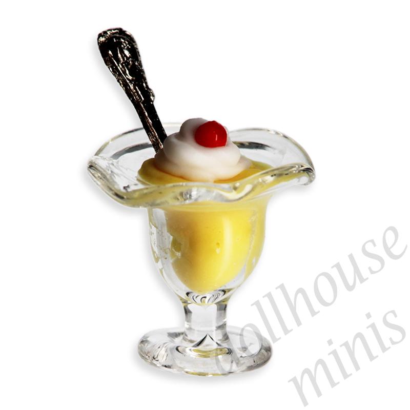 sundae dish, vanilla Miniature 1:12 sundae dish, vanilla Miniature 1:12