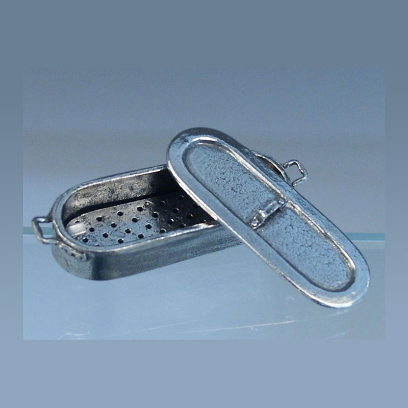pewter fish kettle+lid Miniature 1:12 pewter fish kettle+lid Miniature 1:12