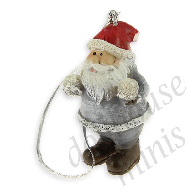 santa claus with snowballs - broken cap - 1:12 santa claus with snowballs - broken cap - 1:12