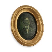 framed portrait - oval (man) Miniature 1:12