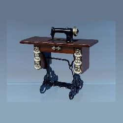 sewing machine on table wooden plate miniature 1:12, Miniatures