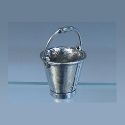 pewter bucket miniature 1:12, Miniatures