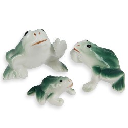 3 pc. family bone china set: frog Miniature 1:12